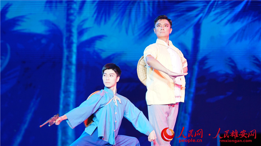 第十三屆中國藝術節(jié)閉幕式文藝演出現(xiàn)場。人民網(wǎng) 楊華龍攝