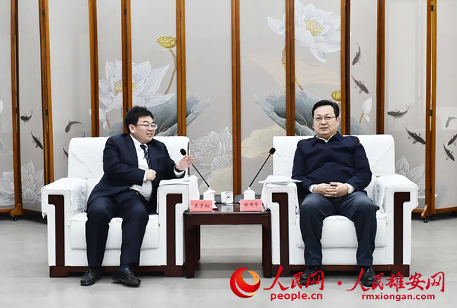 張國華與航天宏圖信息技術(shù)股份有限公司董事長(zhǎng)王宇翔一行舉行工作座談。劉向陽攝