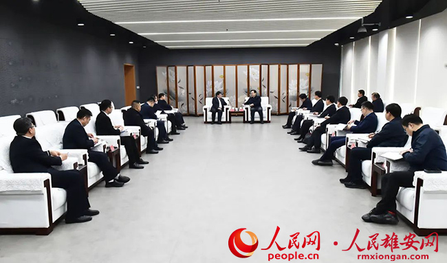 張國華與航天宏圖信息技術(shù)股份有限公司董事長(zhǎng)王宇翔一行舉行工作座談。劉向陽攝