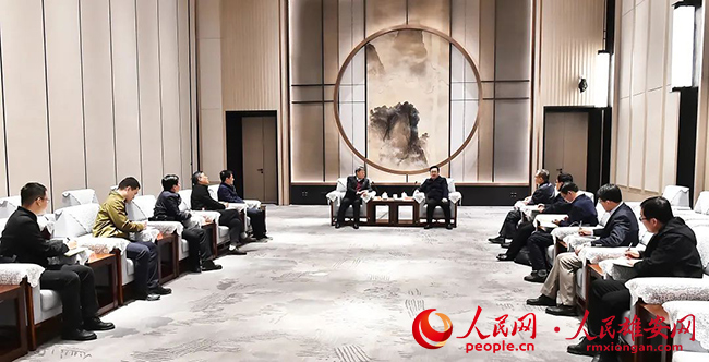 張國華與北京科技大學校長楊仁樹一行舉行工作座談。劉向陽攝